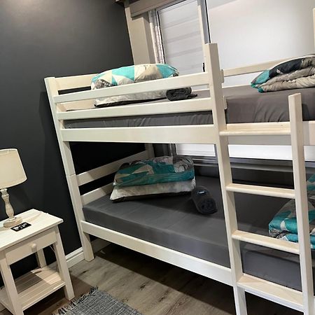 Modern Apartment Walking Distance To Main Beach Restaurants And Other Amenities Джефрис-Бей Экстерьер фото