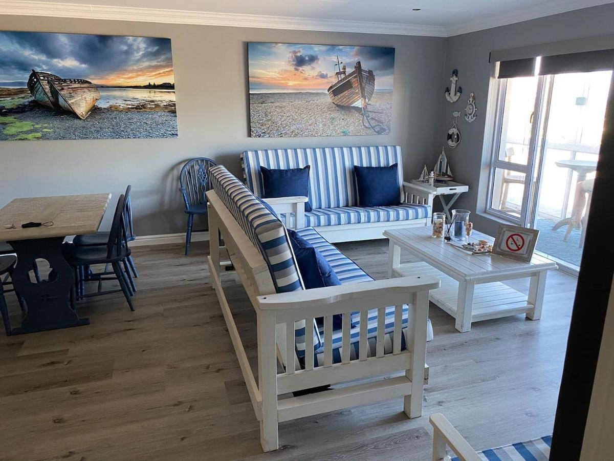 Modern Apartment Walking Distance To Main Beach Restaurants And Other Amenities Джефрис-Бей Экстерьер фото
